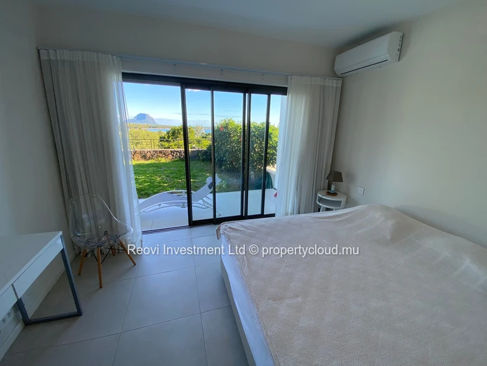 Stunning GF Apartment with Sea View et Le Morne-View