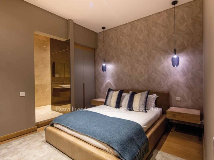 One of a Kind Luxury 5 Bedrooms Villa