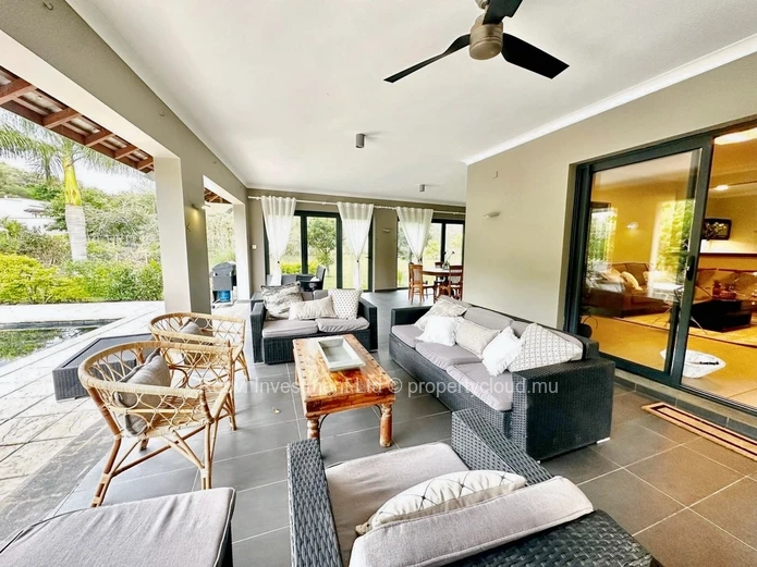 Villa de Luxe avec un grand Jardin Exotique