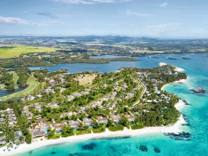 Beachfront Freehold Villa- Delivery in December 2024