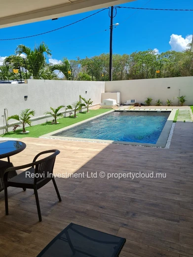 Spacious & Modern 4 Beds Villa in Grand Bay with Private Pool