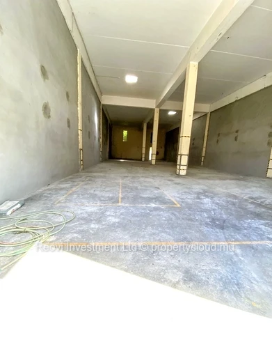 Individual Warehouse Space with 6m Height at the centre of Coromandel